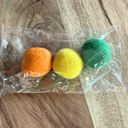 3 Felted Wool Ball Cat Toys   🟢 🟡 🟠