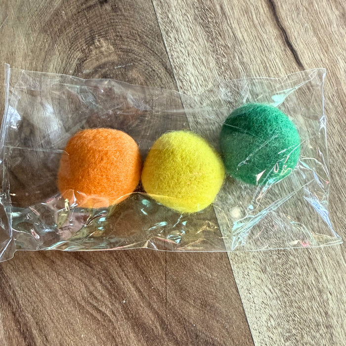 3 Felted Wool Ball Cat Toys   🟢 🟡 🟠