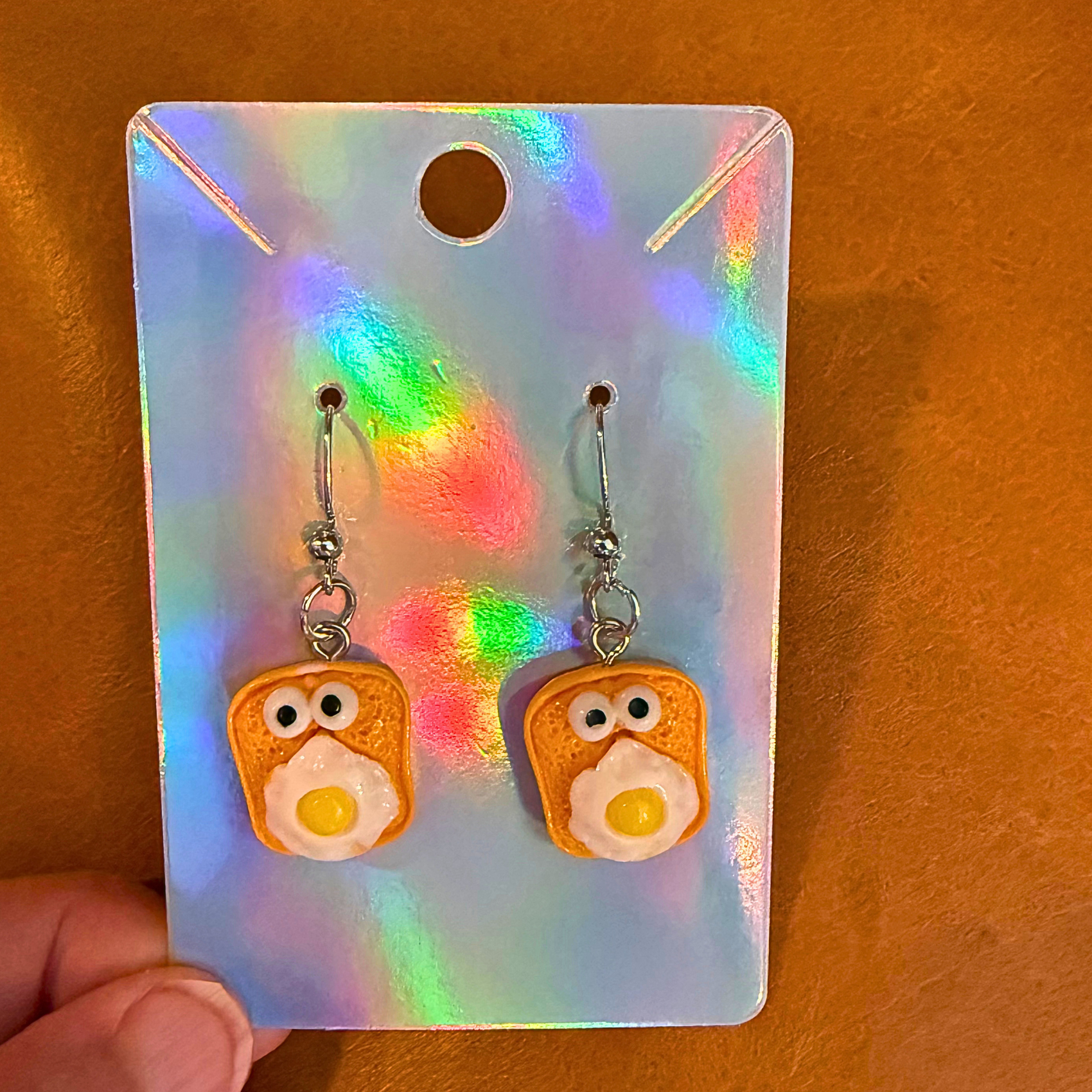 🍳 Eggcellent Toast Earrings