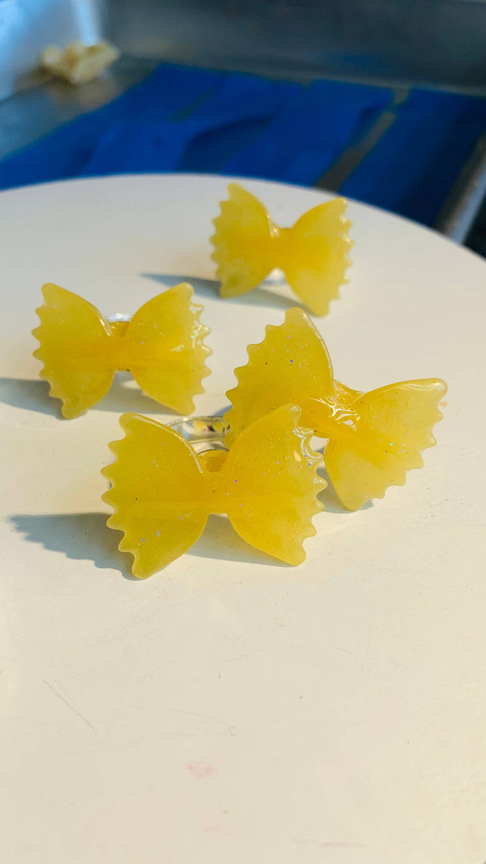 Glitter Bowtie Pasta Noodle Ring